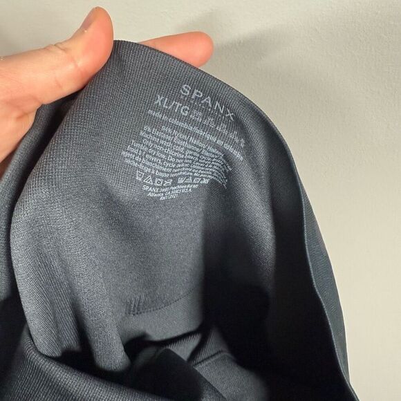 SPANX tummy control Look at Me Now Seamless Leggings, Black Camo XL - Picture 5 of 6